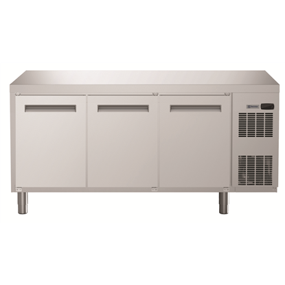 Digital UndercounterRefrigerated Counter - 3 Door (R290) with cooling unit right