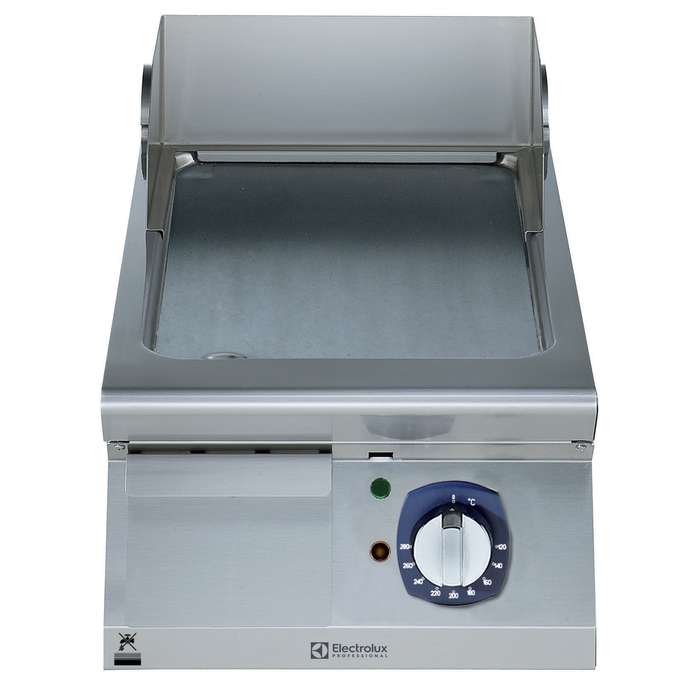 Gamma cottura modulare<br>Fry top elettrico con piastra liscia e orizzontale, in acciaio al cromo spazzolato