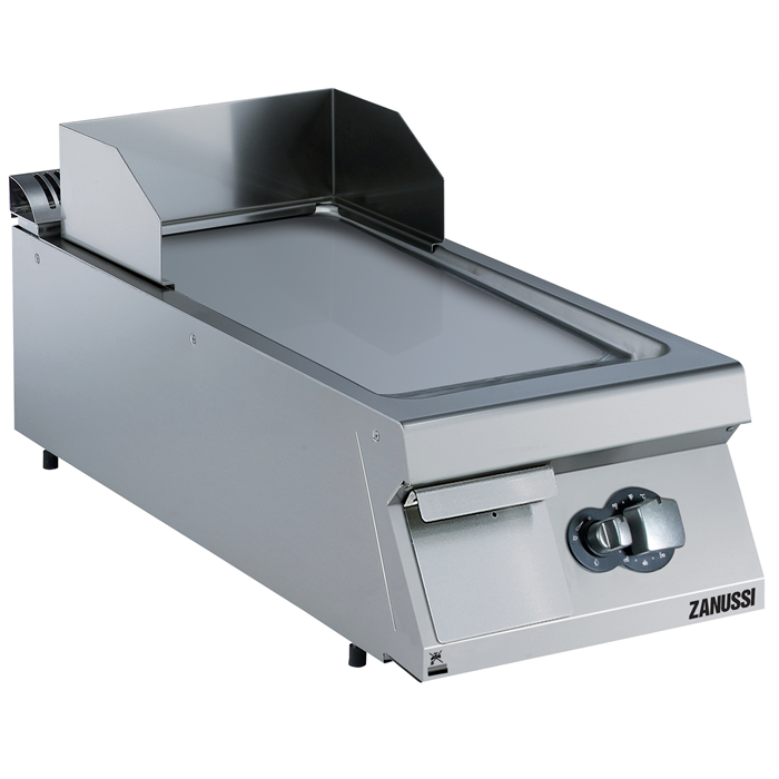 Gamma cottura modulare<br>Fry top a gas con piastra in acciaio al cromo spazzolato, liscia e orizzontale